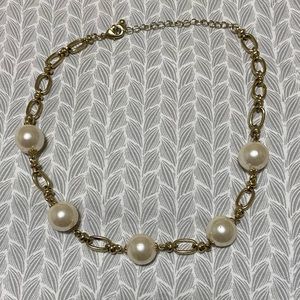 Jewelry - Vintage Pearl & Gold Necklace Jewelry - Vintage Pearl & Gold Necklace